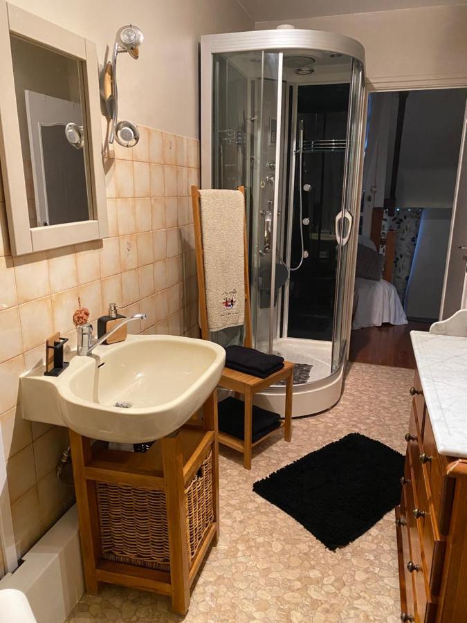 Libellule Villa Carignan Exteriör bild